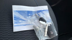 Peugeot 208 1.2 PureTech 82 Signature 5dr [Start Stop] Petrol Hatchback